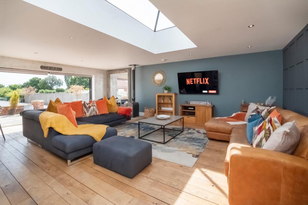 The Stables Luxury House With Hot Tub Apartment York Bagian luar foto