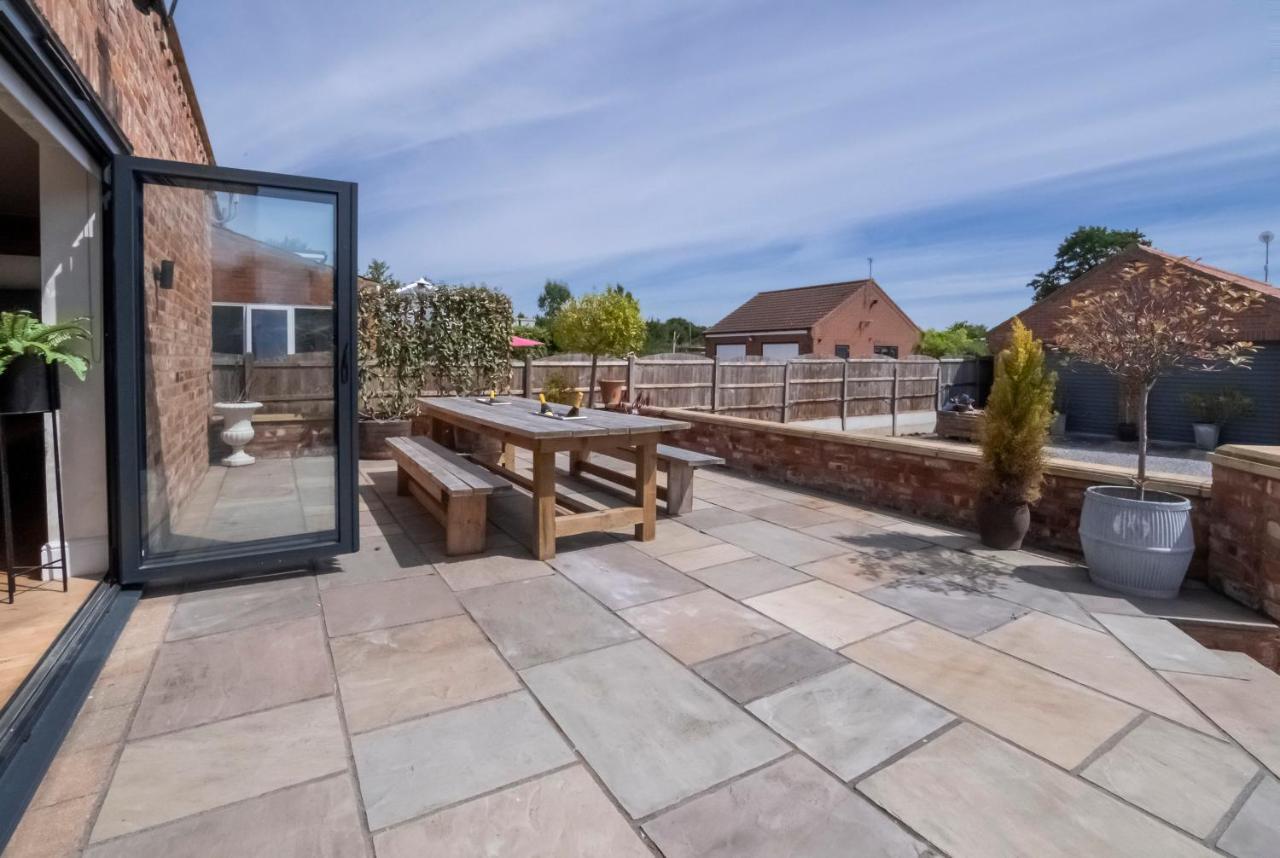 The Stables Luxury House With Hot Tub Apartment York Bagian luar foto
