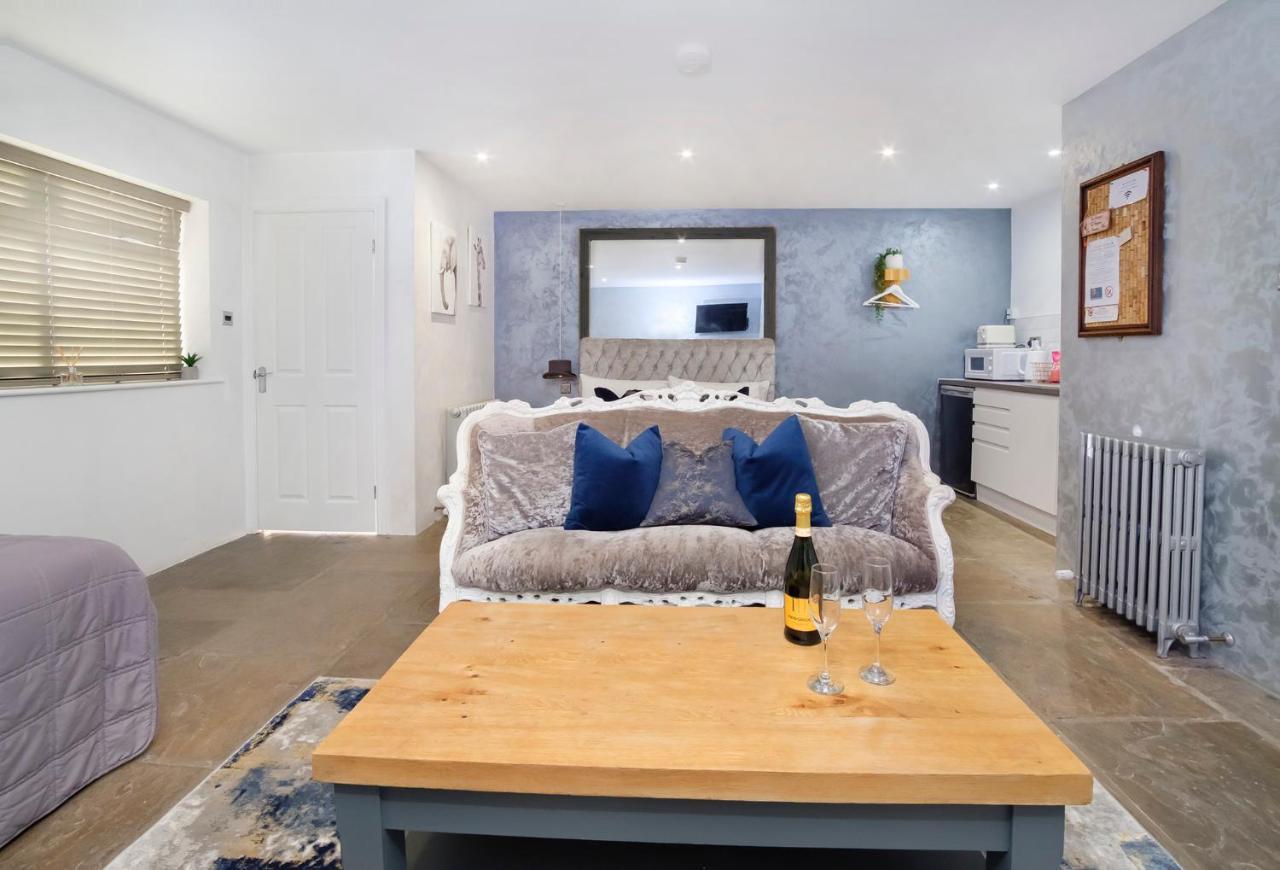The Stables Luxury House With Hot Tub Apartment York Bagian luar foto